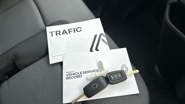 Renault Trafic Lwb Diesel LL30 Blue dCi 130 Advance [Safety] Van